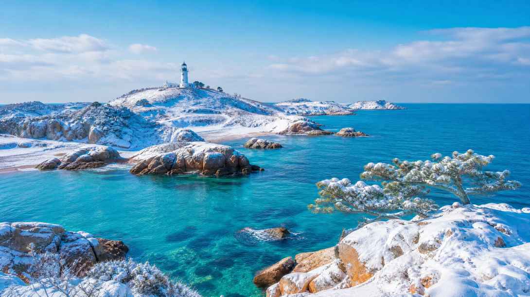 雪后海岛 海岛残雪 碧海蓝天 奇特冬景 4K壁纸 - 唯爱图库